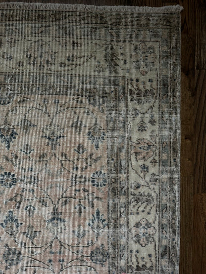 Vintage Turkish Area Rug No. 526 |  6'9 x 10'8