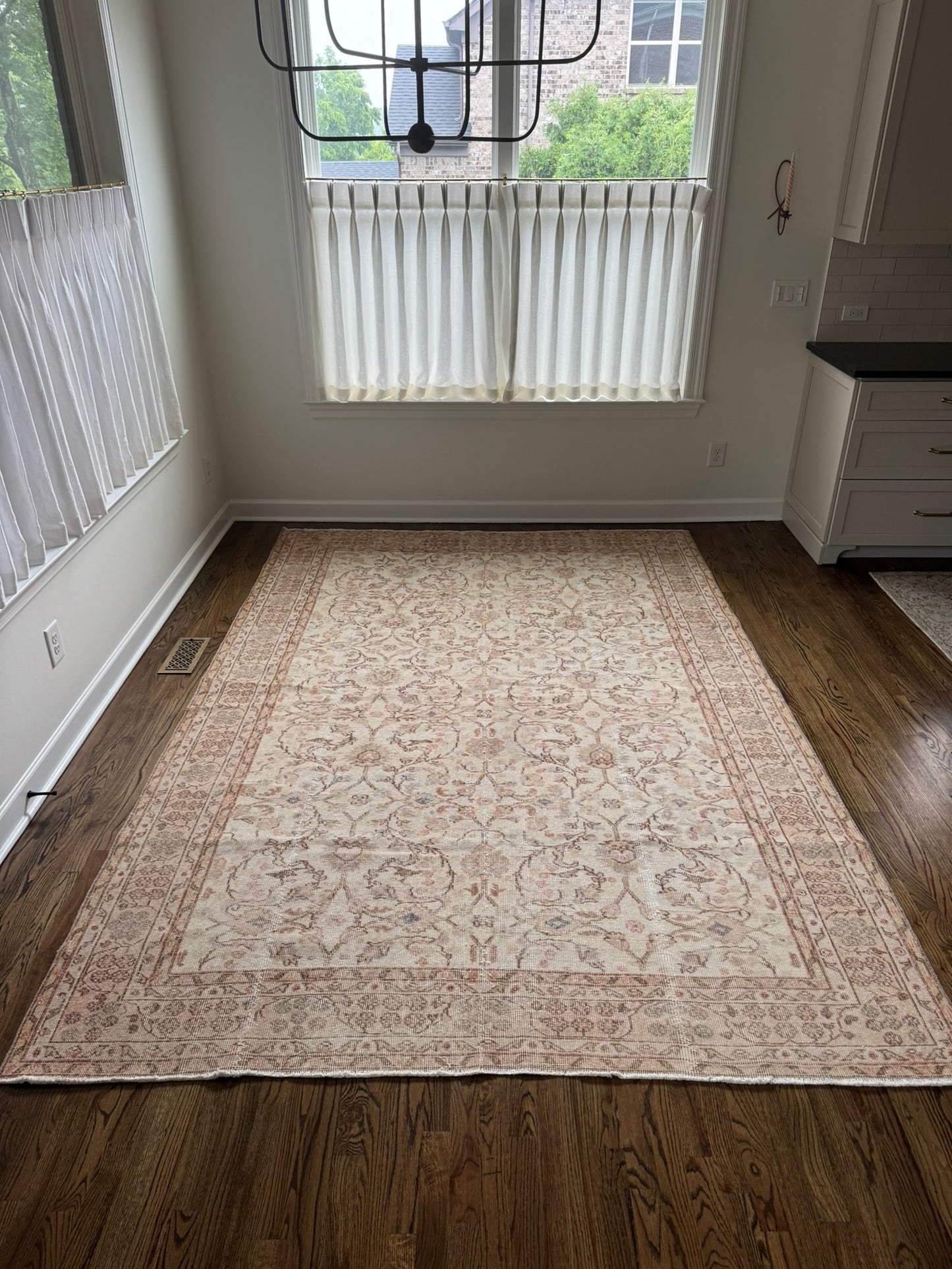 Vintage Turkish Area Rug No. 522 |  7'0 x 10'5