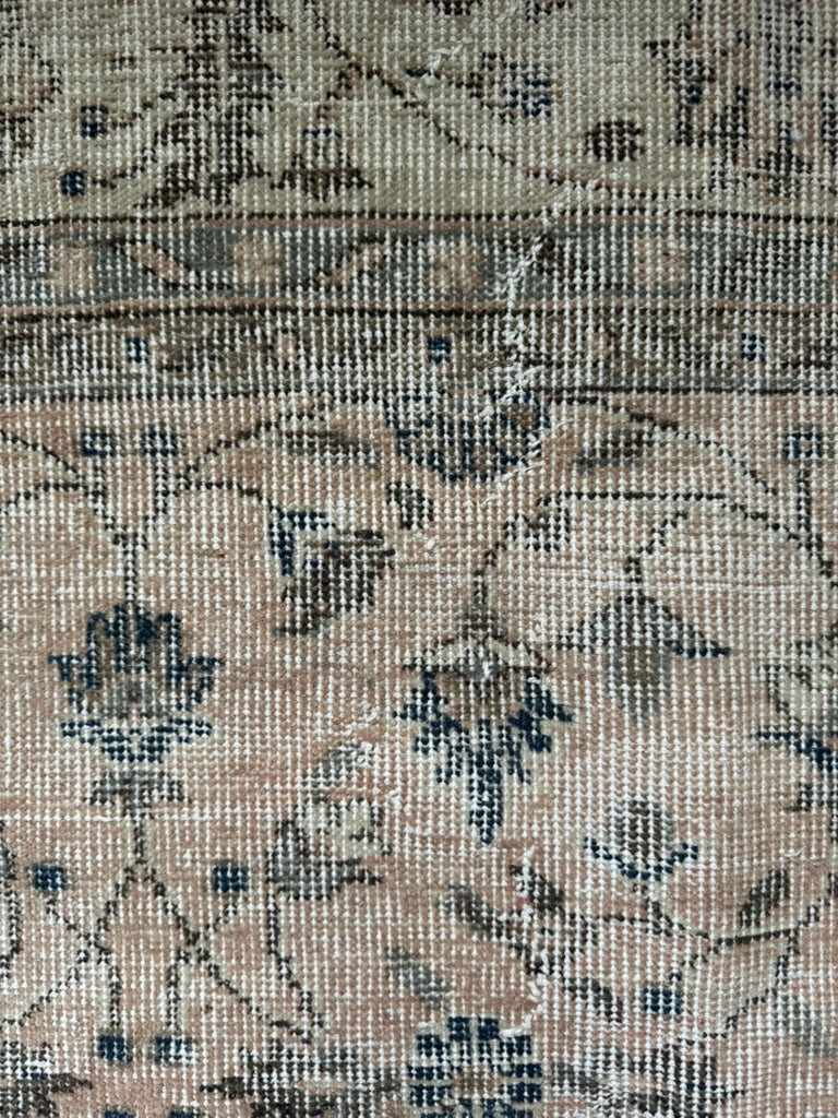 Vintage Turkish Area Rug No. 526 |  6'9 x 10'8