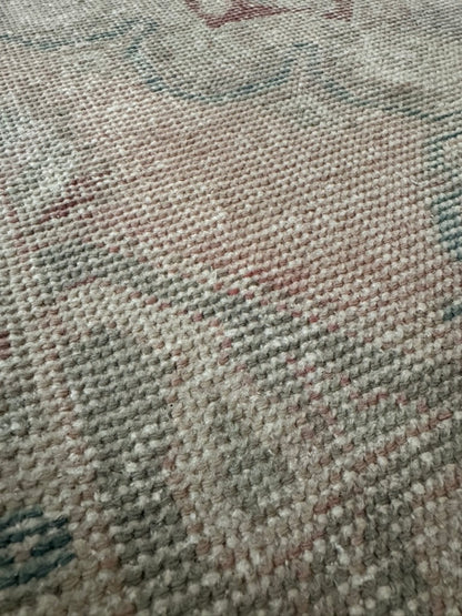 Vintage Turkish Runner Rug No. 731 | 2'9 x 9'7