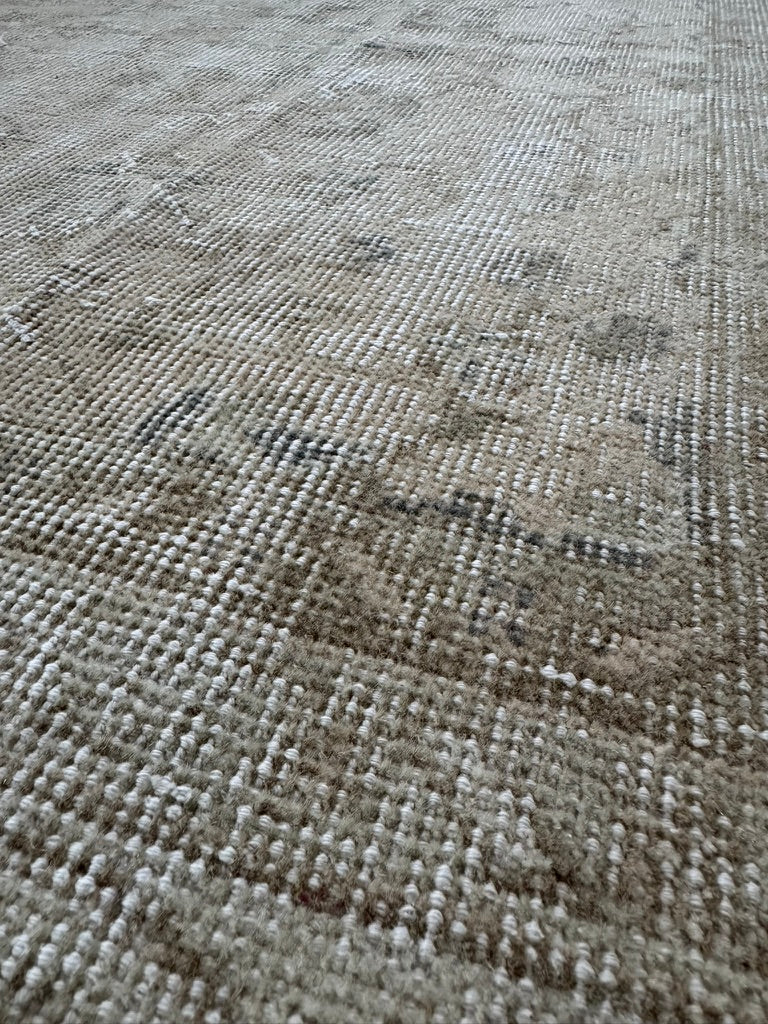 Vintage Turkish Area Rug No. 517 |  7'8 x 11'0