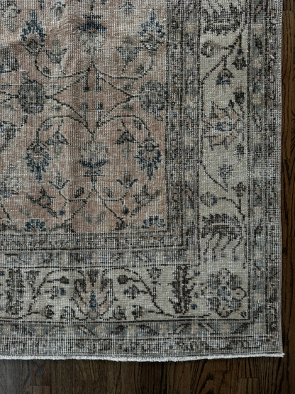 Vintage Turkish Area Rug No. 526 |  6'9 x 10'8