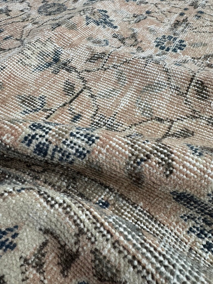 Vintage Turkish Area Rug No. 526 |  6'9 x 10'8