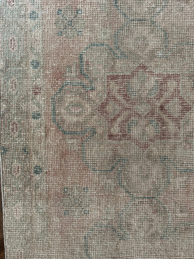 Vintage Turkish Runner Rug No. 731 | 2'9 x 9'7