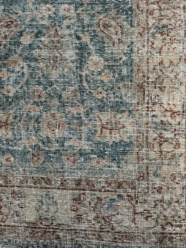Vintage Turkish Scatter Rug No. 306